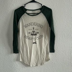 XS 3/4ths length sleeve shirt